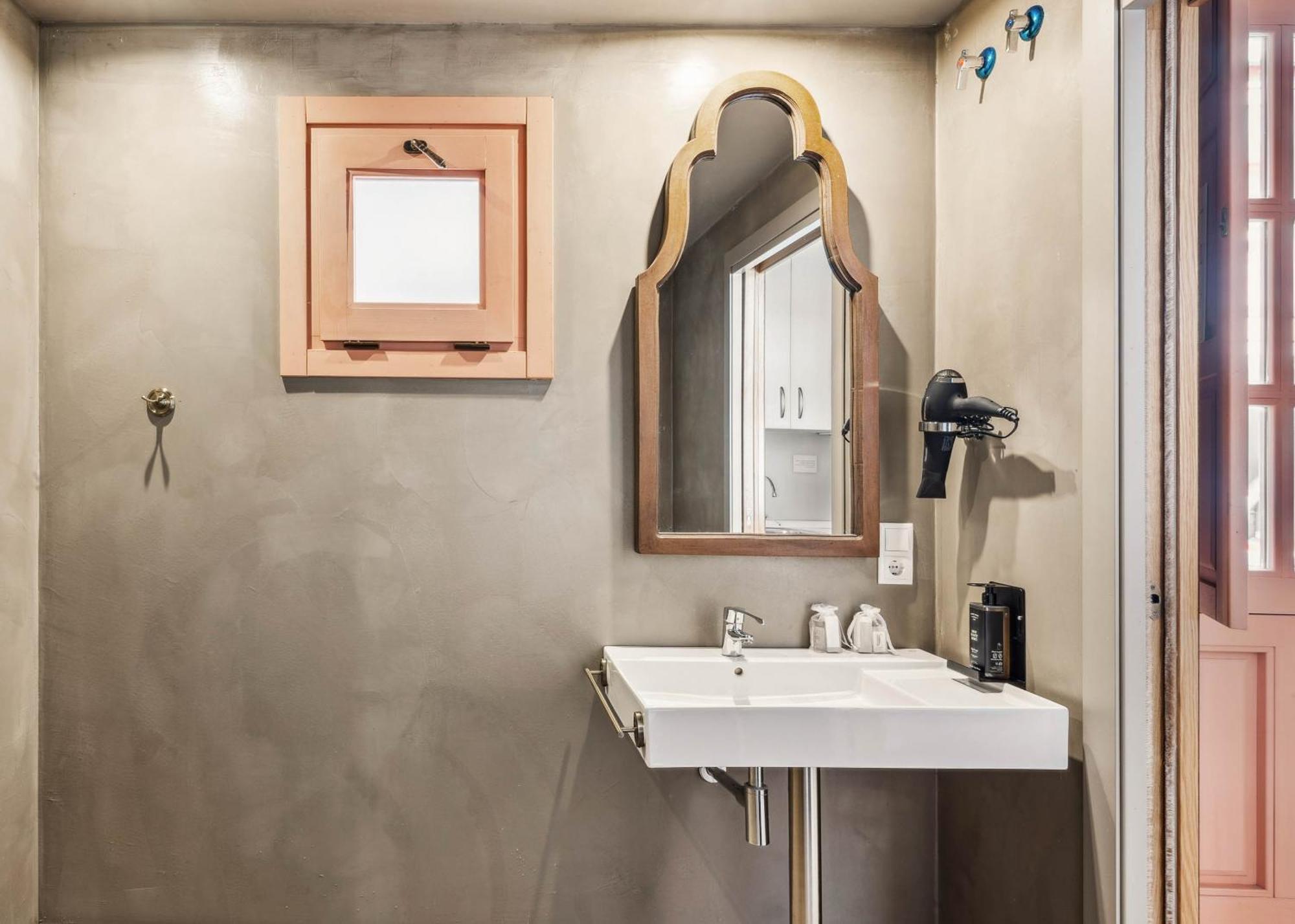 Limehome Cordoba Calle Pozanco Екстер'єр фото